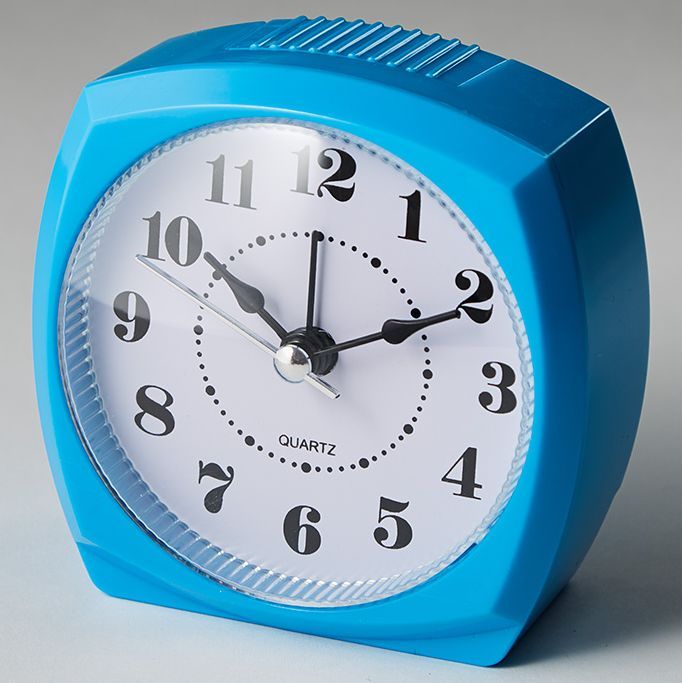 Будильник "DELTA" DT8-0006 8.5*4.6*8.6см (голубой)